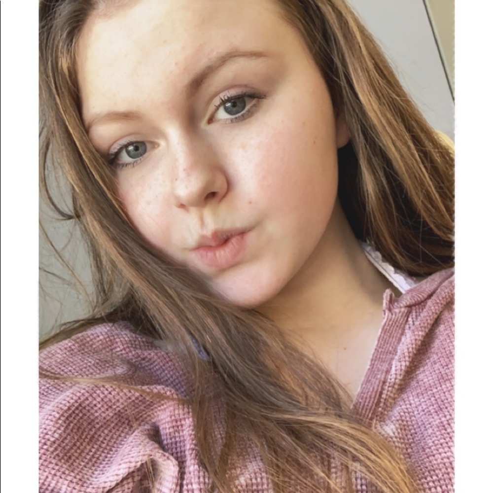 Meet your Posher, Kelly